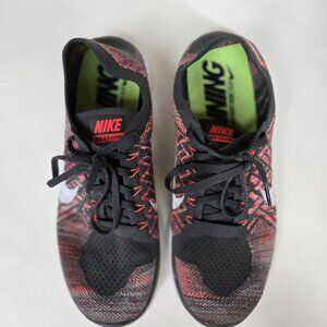 Nike 4.0 Flyknit Free Sneakers